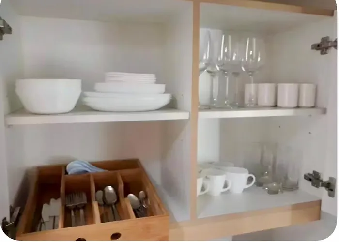 Apartment Entire 2br In Bgc Manila